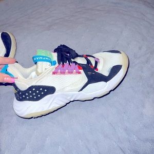 Woman’s Jordan Delta SP ‘MultiColor’